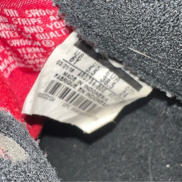 Nike Air Force 1 Red NBA Sneakers - Picture 7 of 8